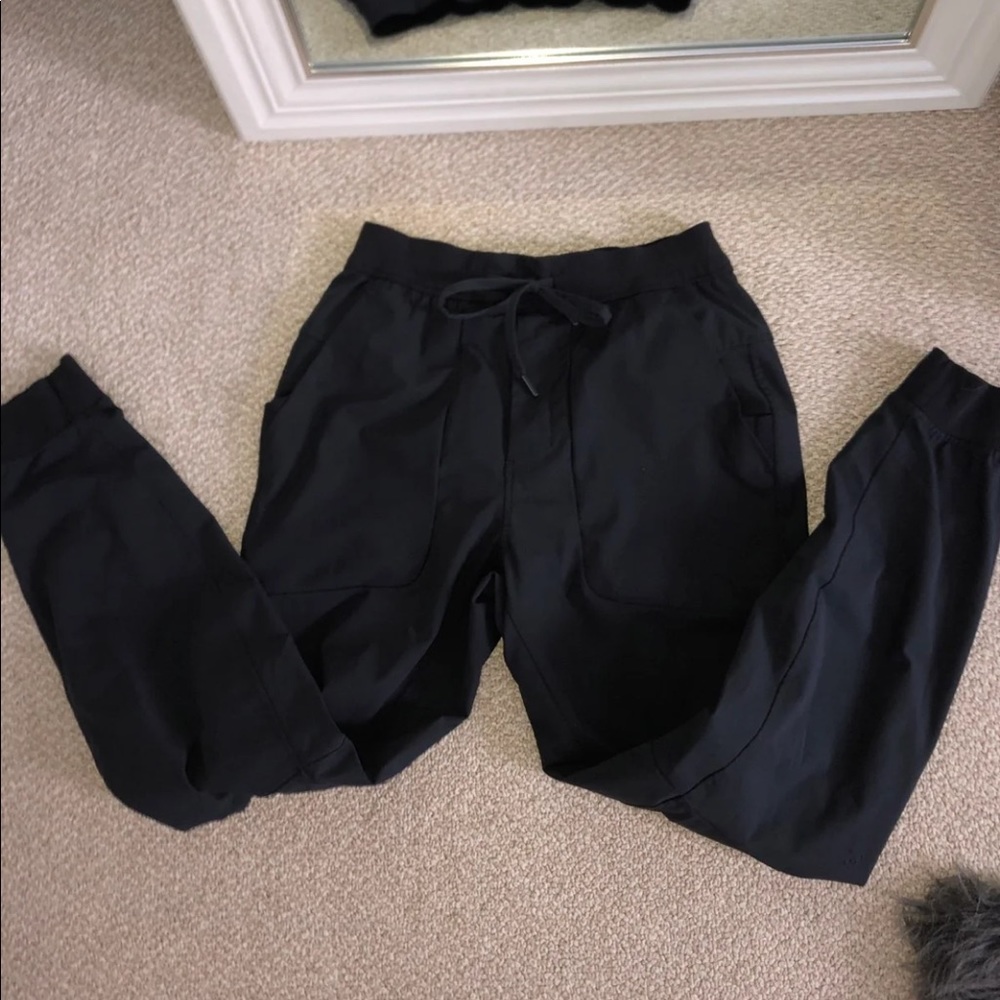 lululemon joggers